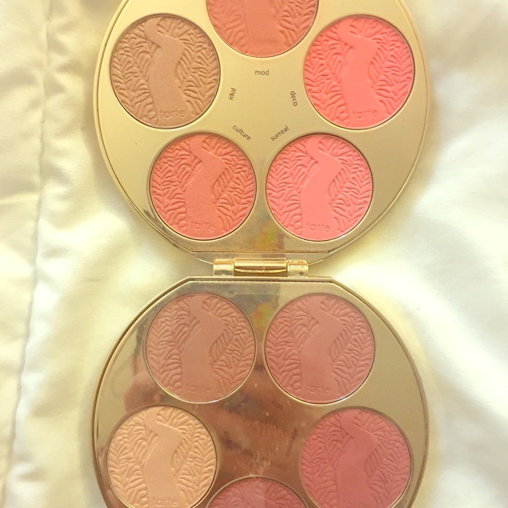 Tarte Holiday 2016 Amazonian Clay blush Palette